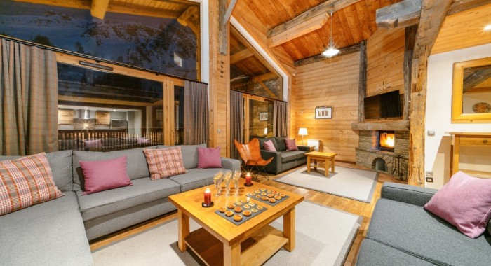 No.6 Bellevarde, Val D'Isere ski chalet, image 2